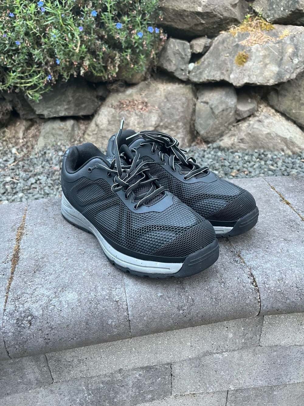 Brahma Black Mesh Work Shoes Size 5.5